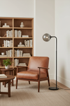 Candeeiro de pé GANDESA preto em home office minimalista estilo Japandi