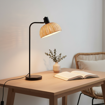Lora – Home Office 1:1