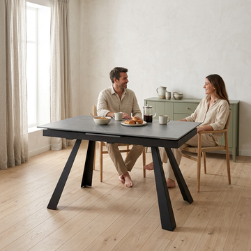 Mesa Judy 120 Atenea com pessoas, 1:1